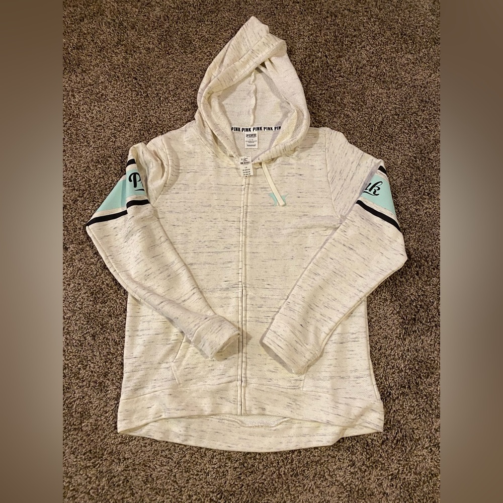 NWT Victoria’s Secret pink zip up hoodie size large, no smoke smells pets